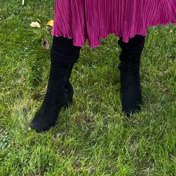 Black Over-the-Knee Boots - Picture 14 of 14